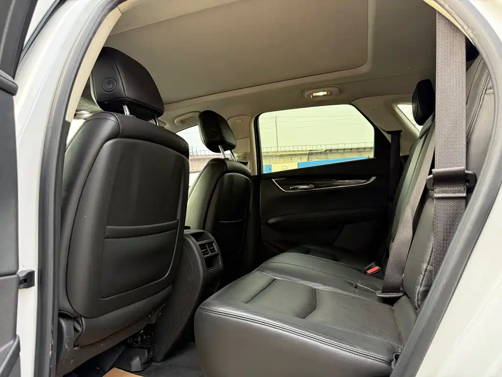 Cadillac XT5 2016 25T luxury model купить на сайте DeffCars