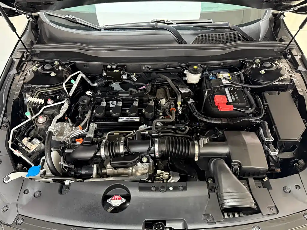 Accord 2018 260TURBO Deluxe Edition National V купить на сайте DeffCars