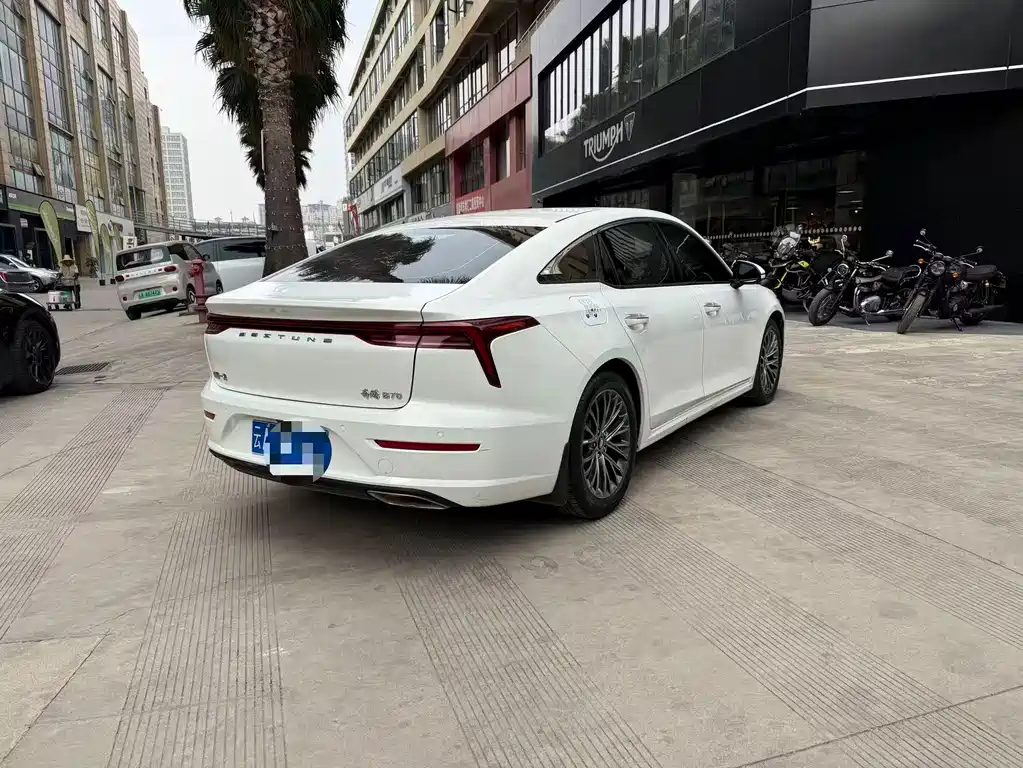 Pentium B70 2023 third generation 1.5T automatic enjoyment type 70th anniversary commemorative edition купить на сайте DeffCars