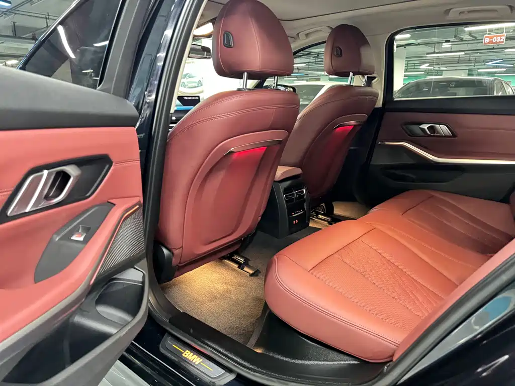 BMW i3 2024 eDrive 35 L купить на сайте DeffCars