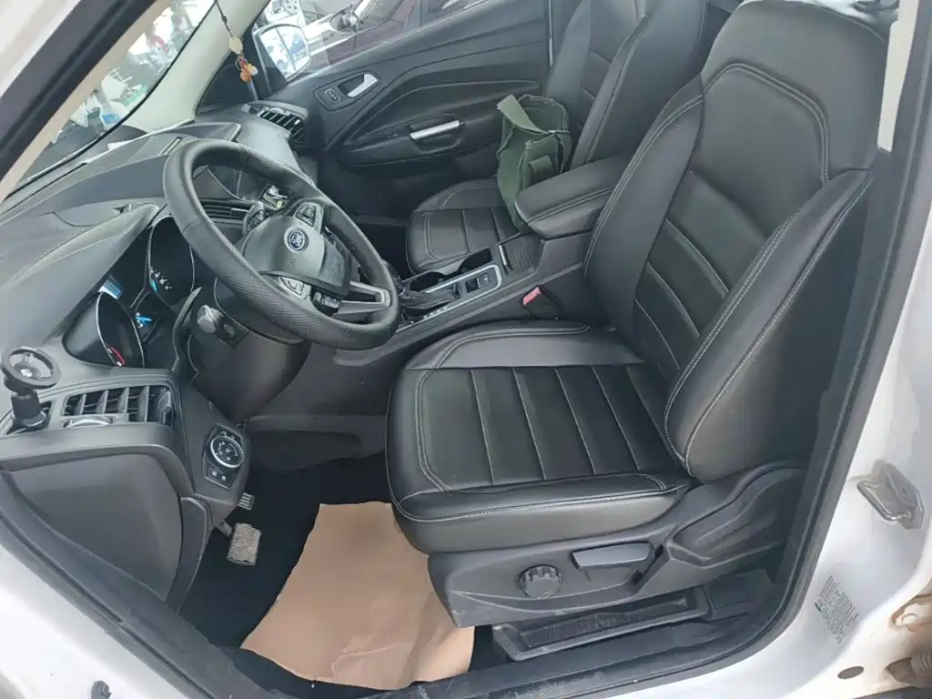 Escape 2018 facelift EcoBoost 180 two-wheel drive platinum airfoil купить на сайте DeffCars