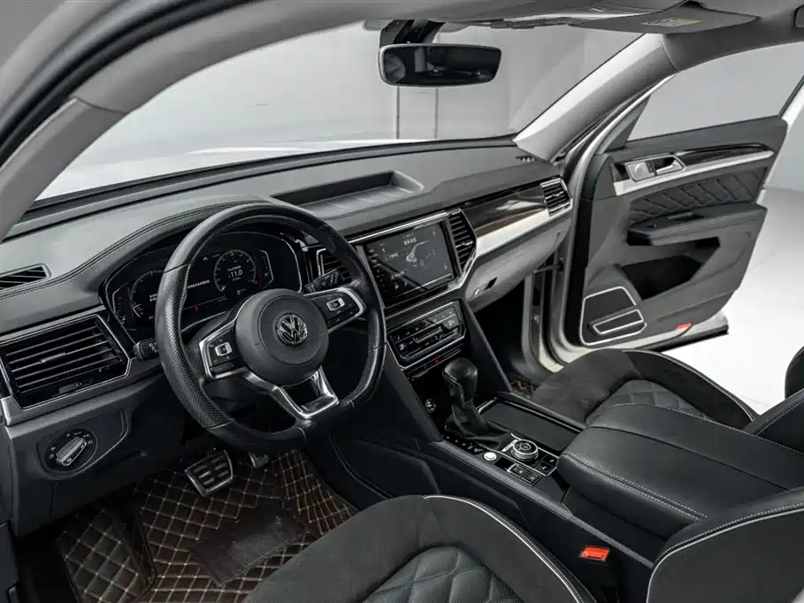 Touron 2019 Touron X 380TSI four-wheel drive luxury version купить на сайте DeffCars