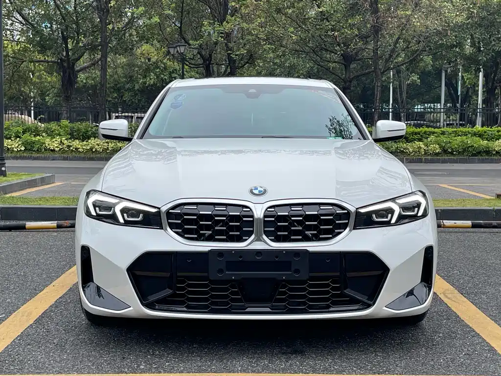 BMW 3 Series 2025 325Li M Sports Package купить на сайте DeffCars