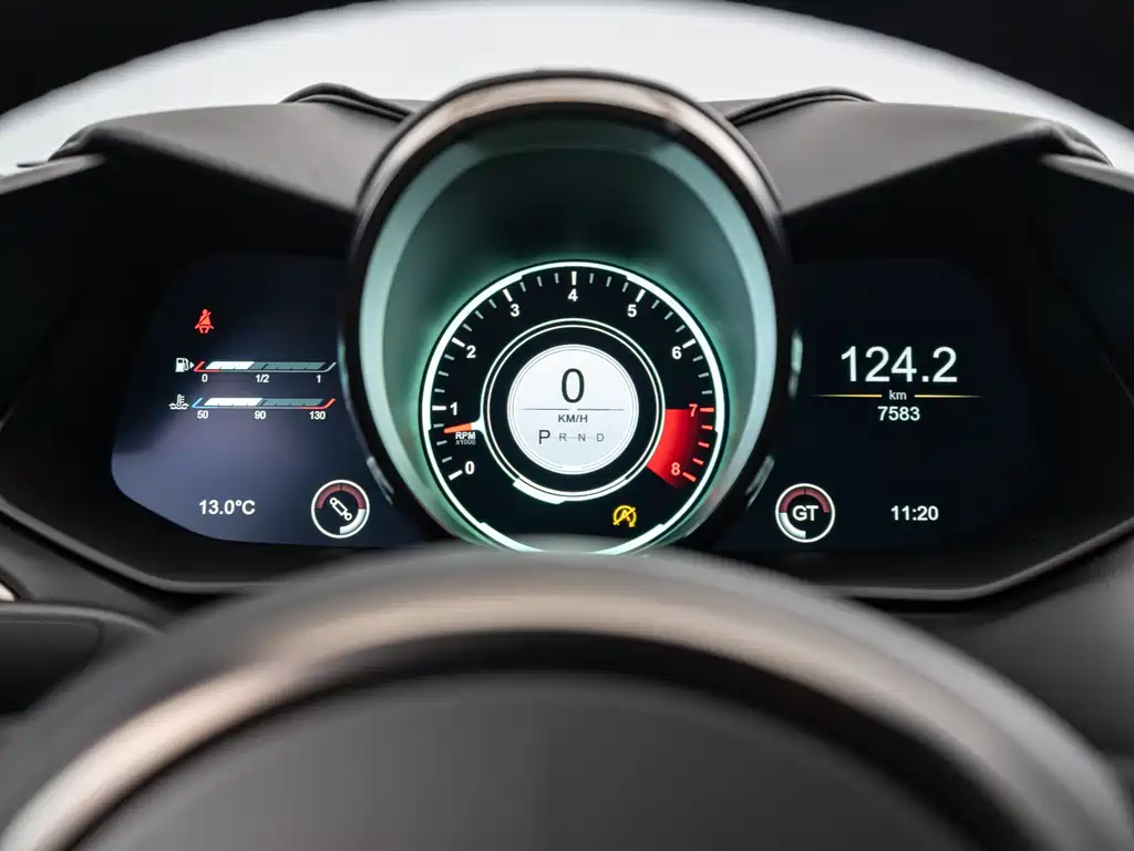 Aston Martin DBS 2022 DBS Superleggera V12 Coupe купить на сайте DeffCars