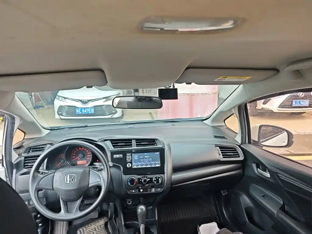 Fit 2018 1.5L CVT Comfort Edition купить на сайте DeffCars