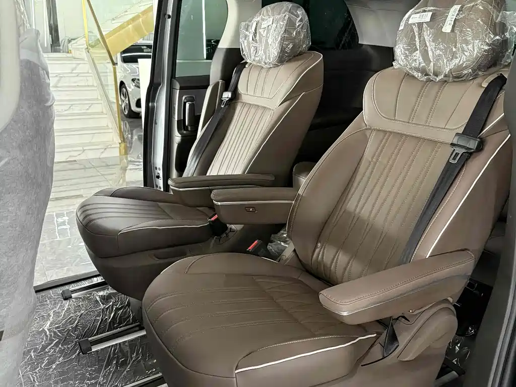 Roewe iMAX8 2023 400TGI Comfort Edition купить на сайте DeffCars
