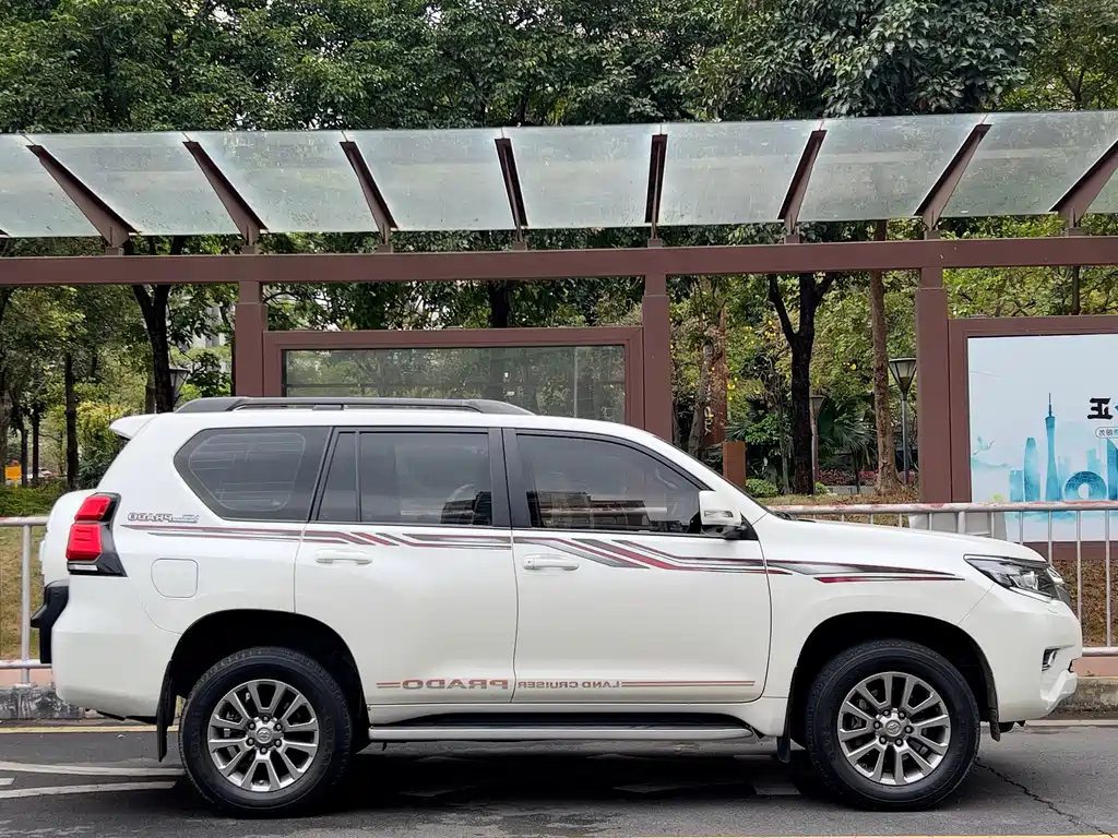 Prado 2019 3.5L automatic TX-L exclusive version with rear mounted spare tire купить на сайте DeffCars