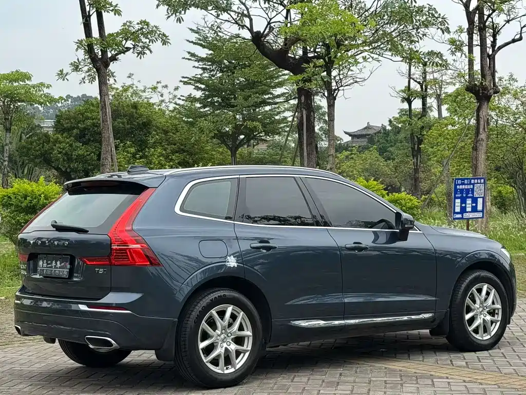 Volvo XC60 2021 T5 four-wheel drive Zhiya Luxury Edition купить на сайте DeffCars