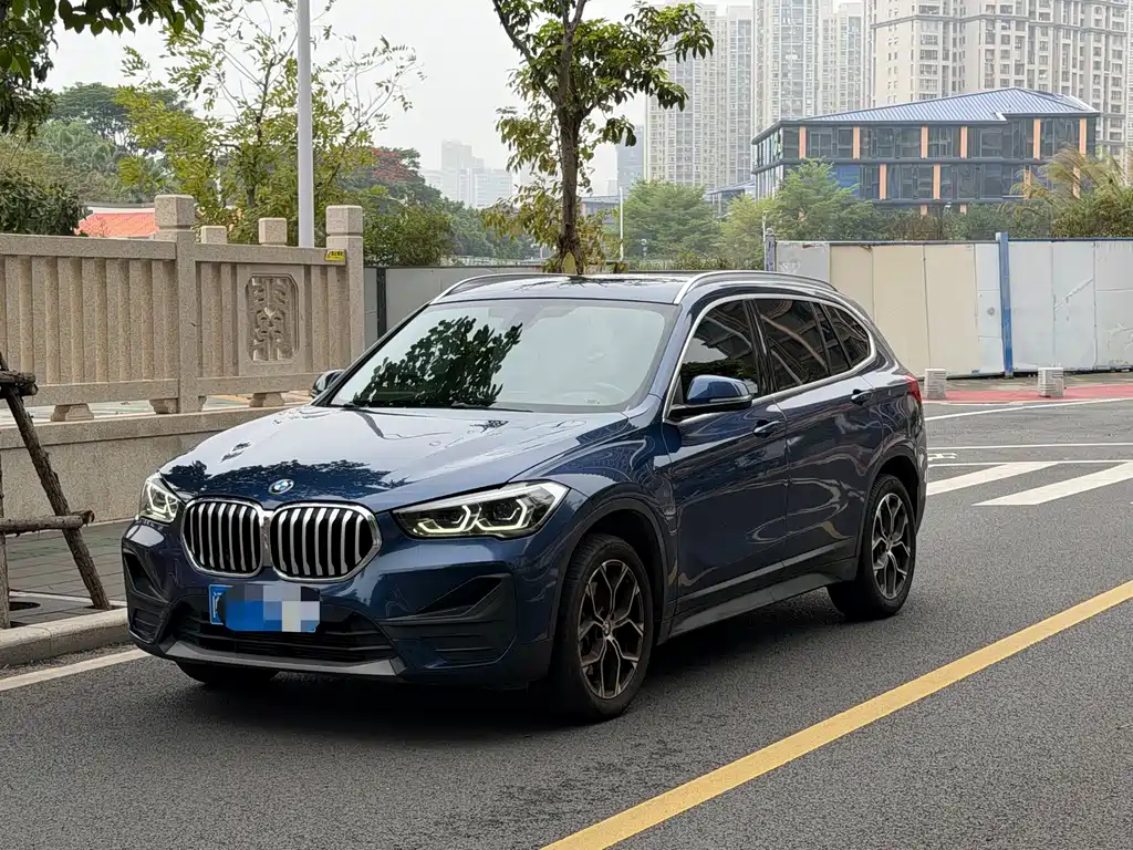 BMW X1 2021 sDrive25Li Leading Model купить на сайте DeffCars