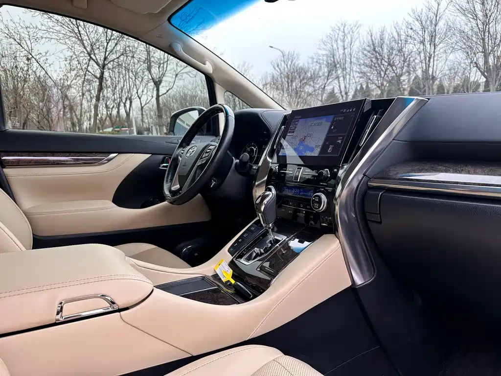 Wilfa 2021 Crown Dual Engine 2.5L HV Extreme Edition купить на сайте DeffCars