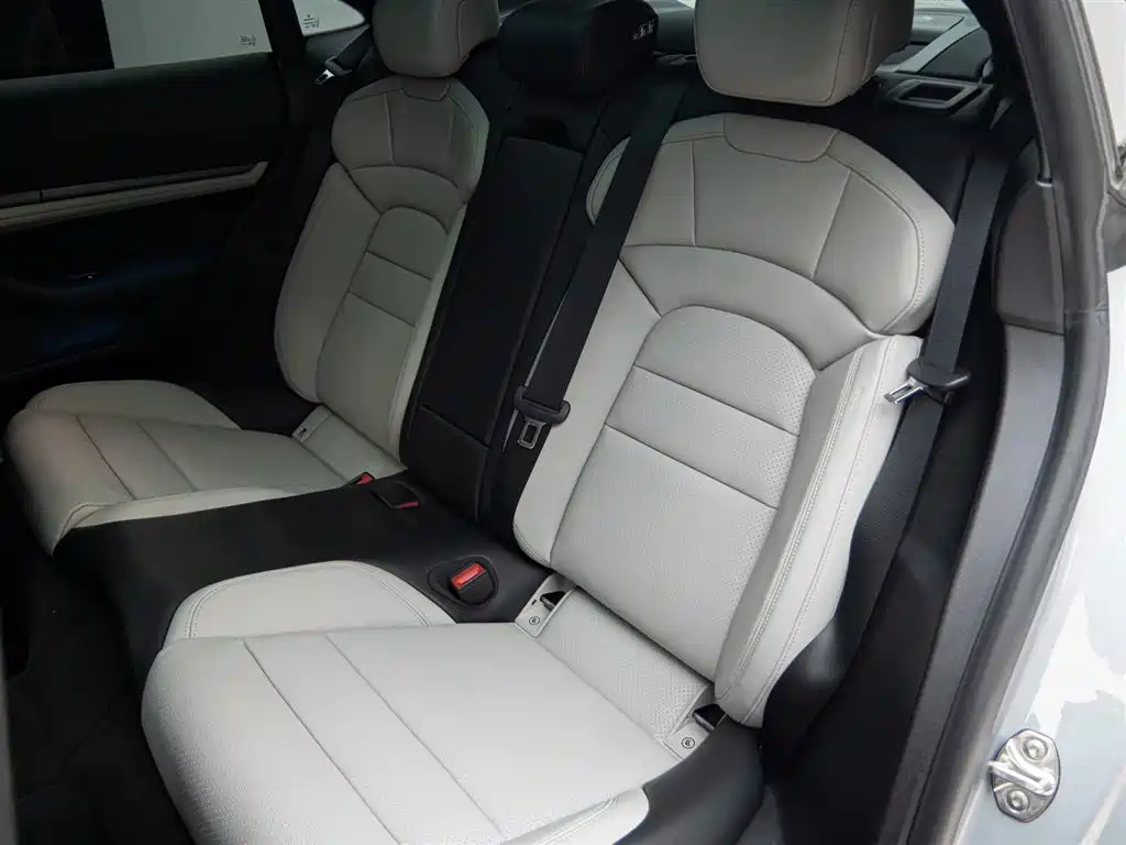 Taycan 2019 Taycan 4S купить на сайте DeffCars