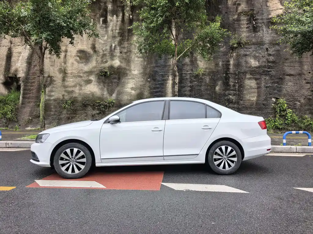 Sagitar 2018 1.6L automatic comfort model купить на сайте DeffCars