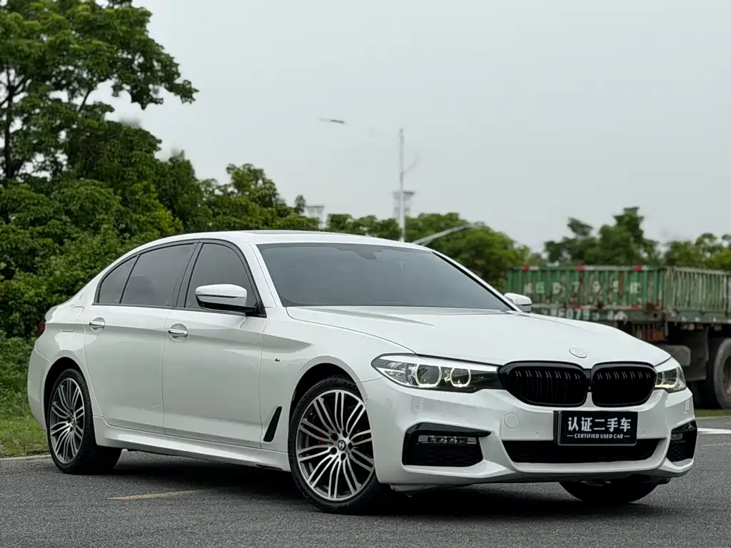 BMW 5 Series 2018 530Li Leading M Sport Kit купить на сайте DeffCars
