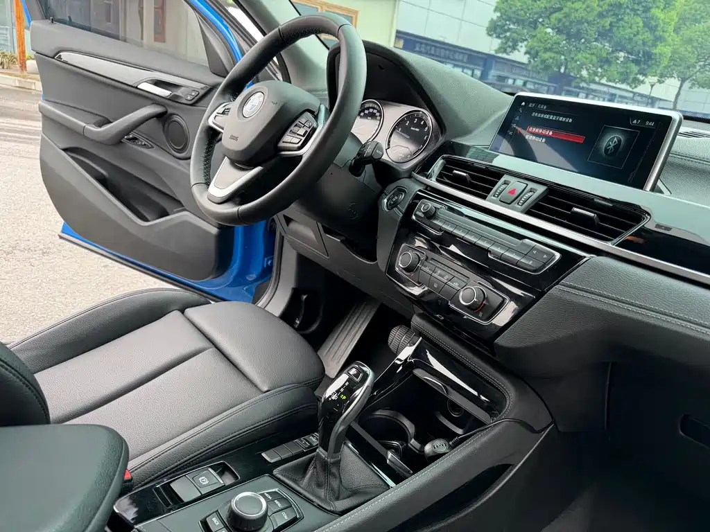 BMW X2 imported 2019 sDrive20i M off-road package National VI купить на сайте DeffCars