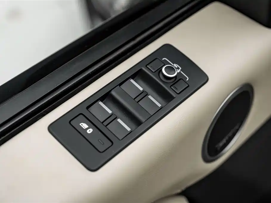 Discover 2019 3.0 SC V6 HSE купить на сайте DeffCars