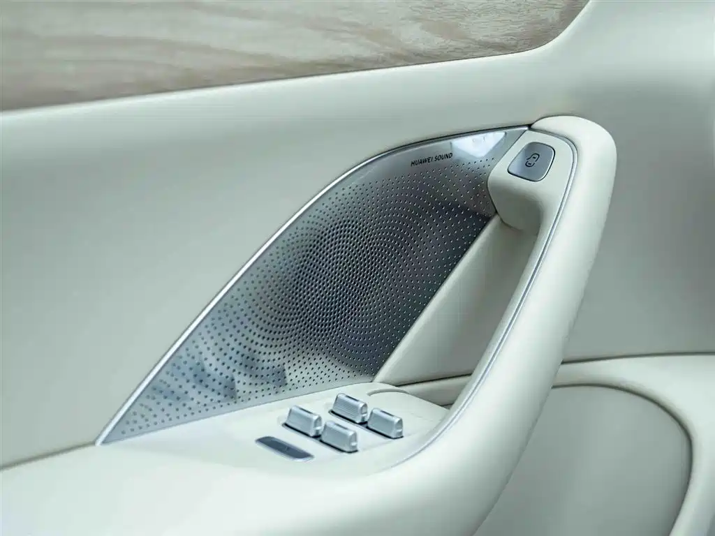 Zhijie S7 2024 Pro купить на сайте DeffCars
