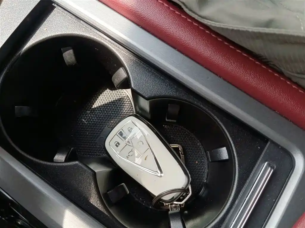 Changan CS75PLUS 2022 2.0T automatic pilot model купить на сайте DeffCars