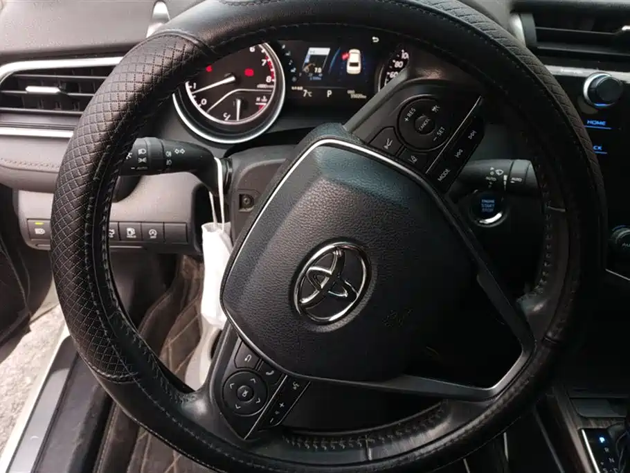 Camry 2019 facelift 2.5G Deluxe Edition купить на сайте DeffCars