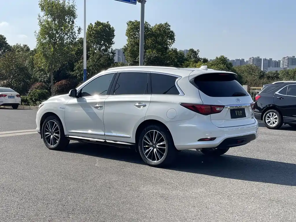 Infiniti QX60 Imported 2016 2.5 S/C Hybrid Two-wheel drive Excellent Edition National V купить на сайте DeffCars