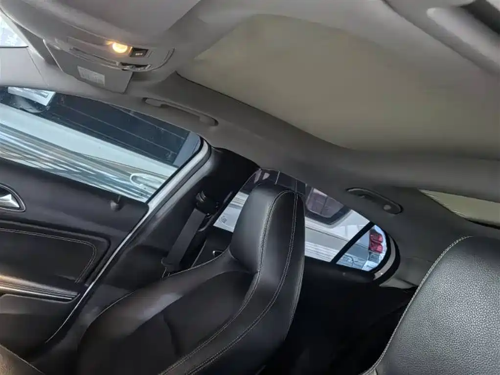 Mercedes-Benz GLA 2017 GLA 200 Dynamic купить на сайте DeffCars