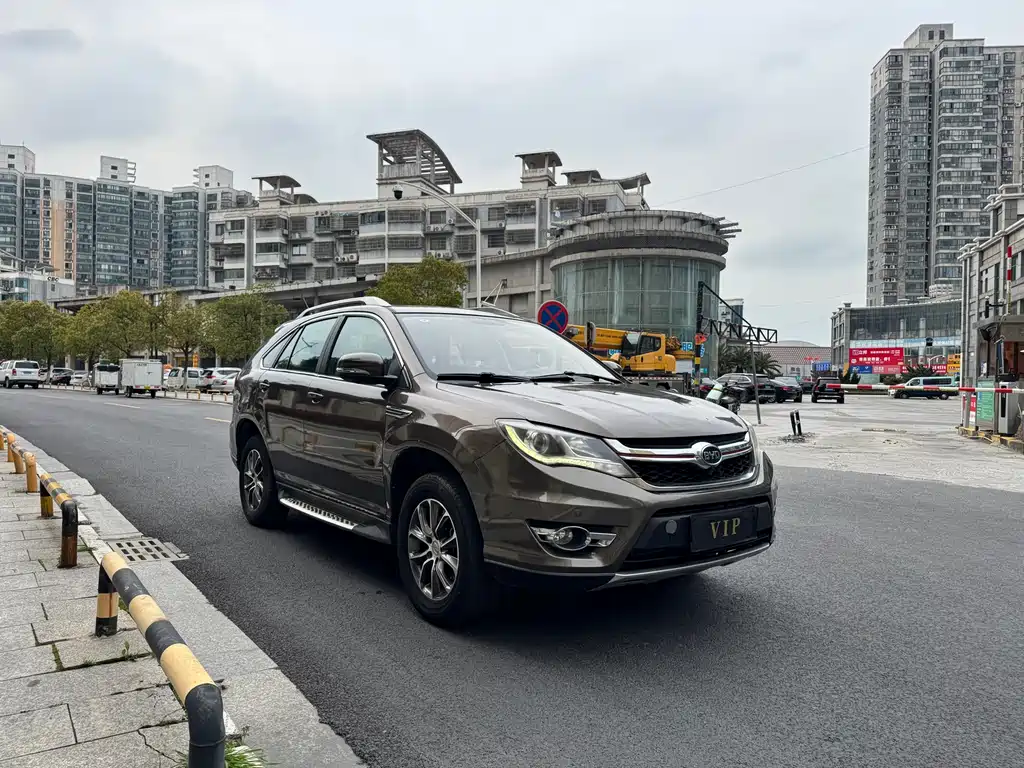 BYD S7 2017 1.5T manual premium model купить на сайте DeffCars