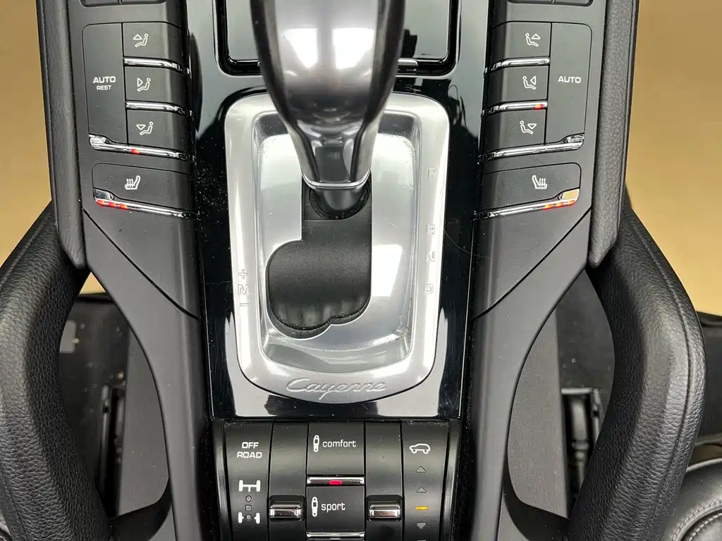 Cayenne 2016 Cayenne Platinum Edition 3.0T купить на сайте DeffCars