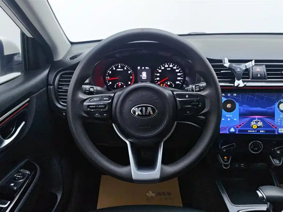 KX CROSS 2017 1.4L AT GLS купить на сайте DeffCars
