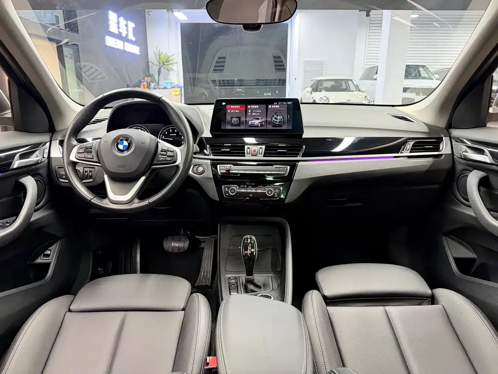 BMW X1 2020 sDrive25Li Leading Model купить на сайте DeffCars