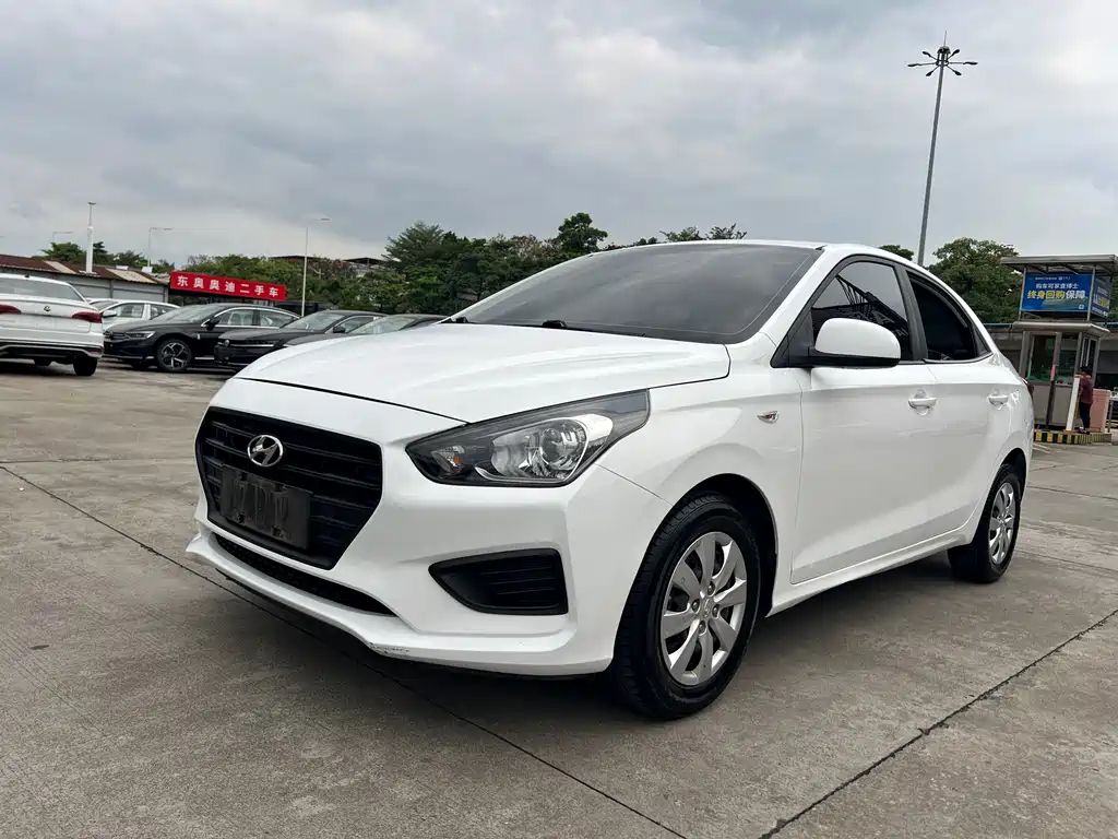 Rena 2017 1.4L Manual Renewal Version National V купить на сайте DeffCars