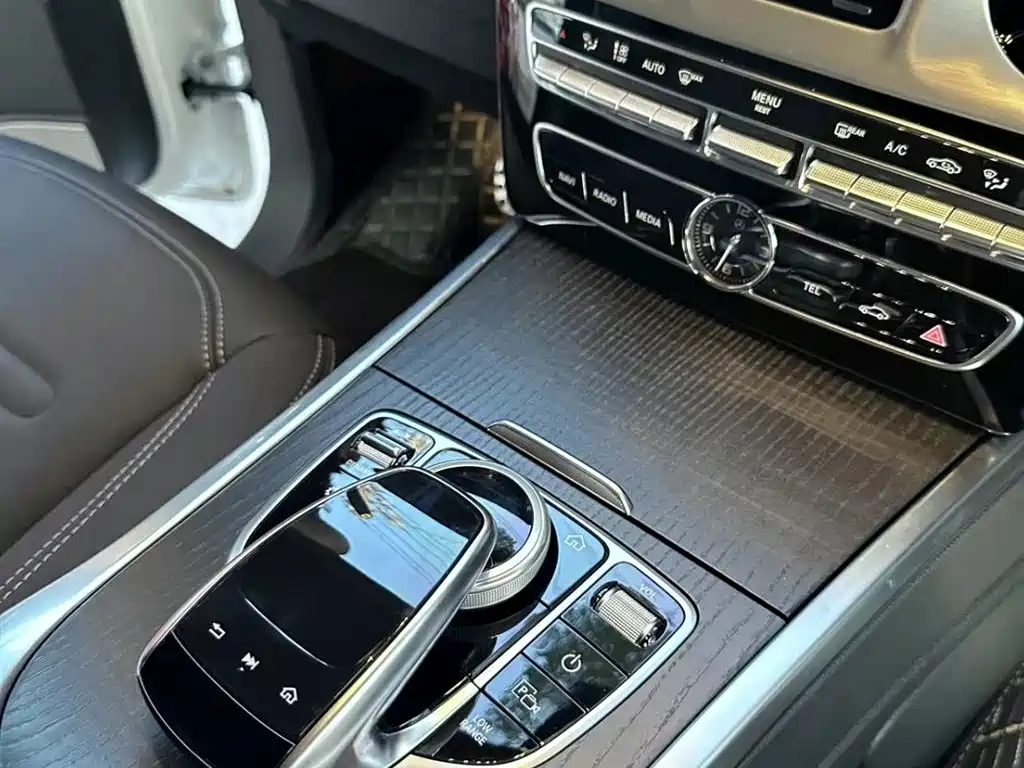 Mercedes-Benz G-Class 2024 G 350 купить на сайте DeffCars