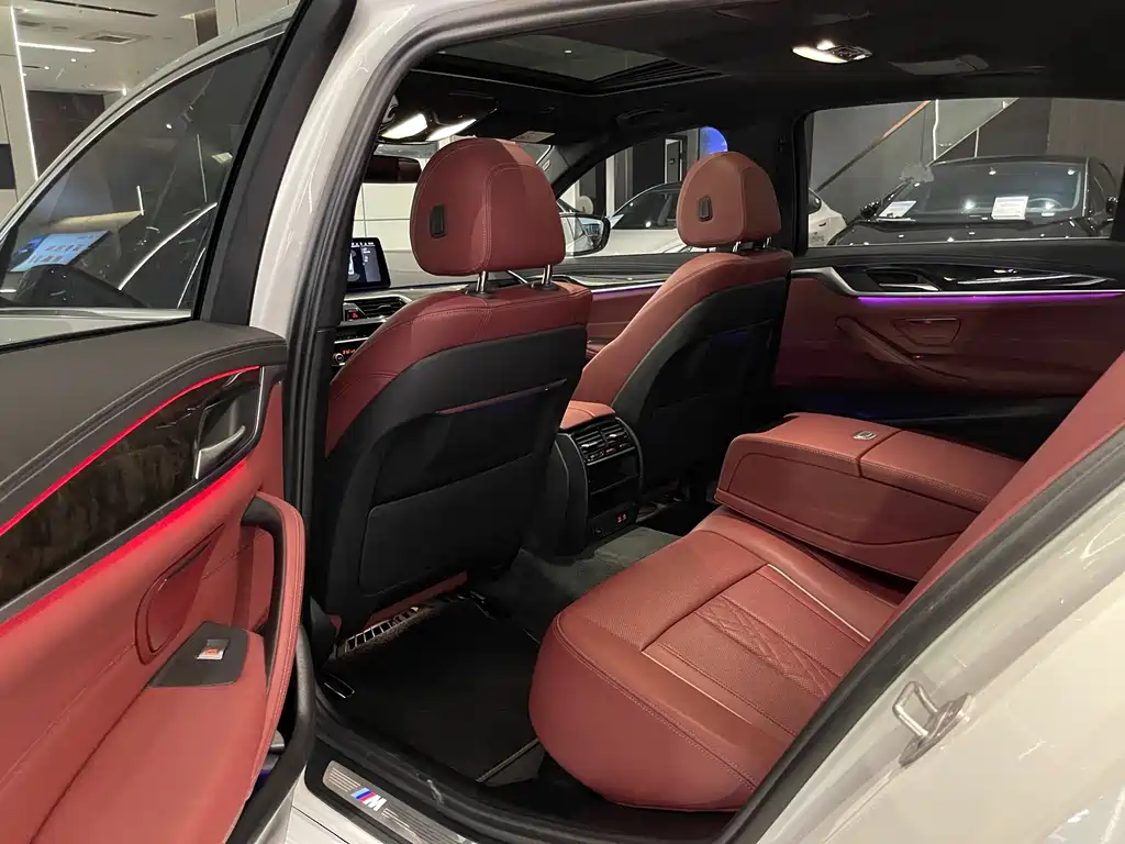 BMW 5 Series 2021 525Li M Sports Package купить на сайте DeffCars