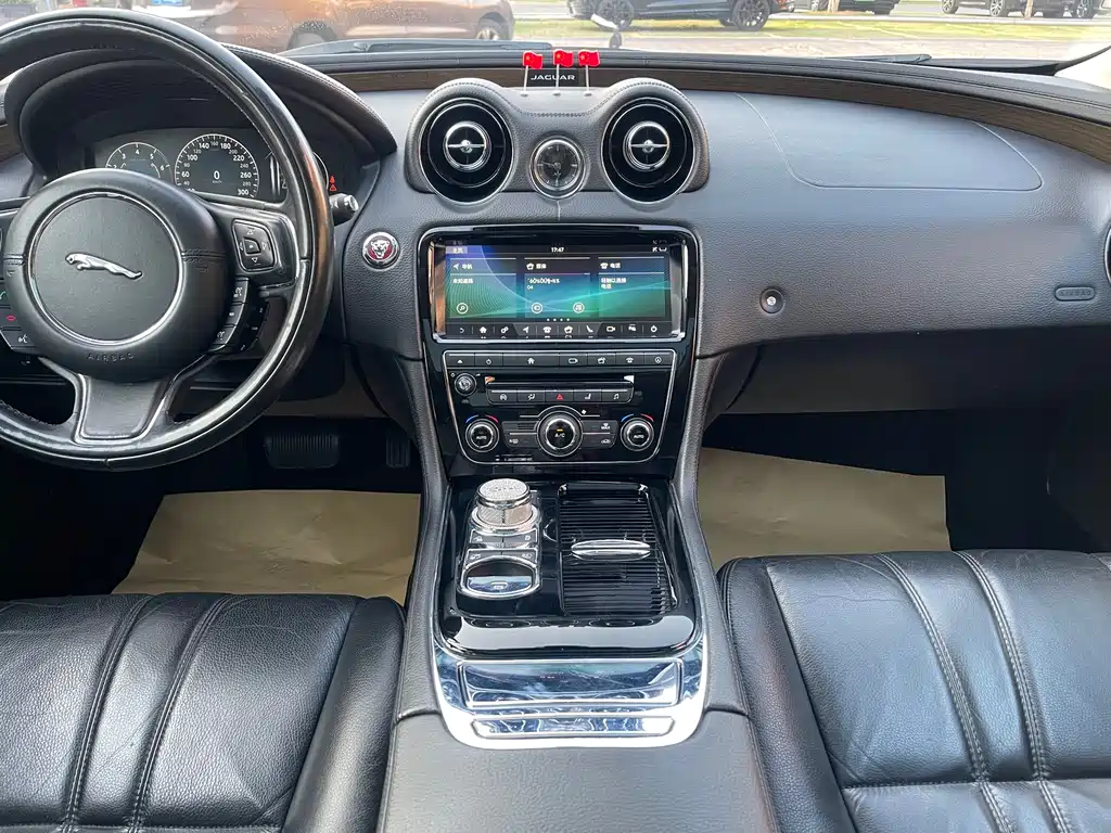 Jaguar XJ 2018 XJL 3.0 SC two-wheel drive elegant business version купить на сайте DeffCars