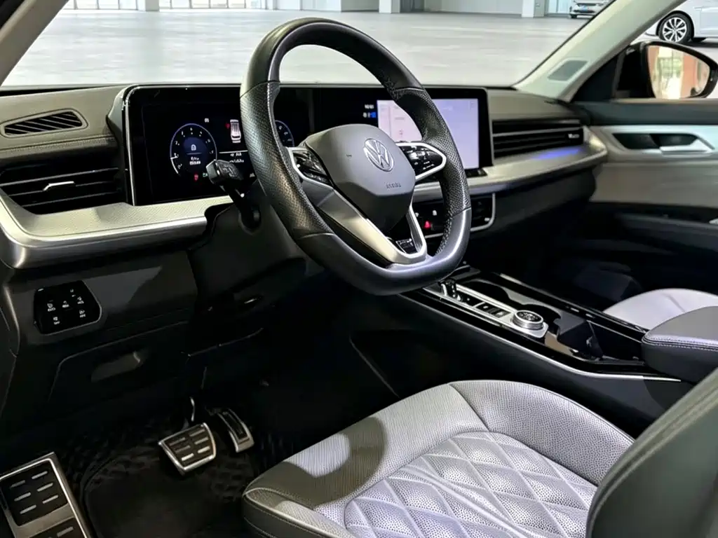 Lanxun 2023 380TSI four-wheel drive R-Line first edition купить на сайте DeffCars