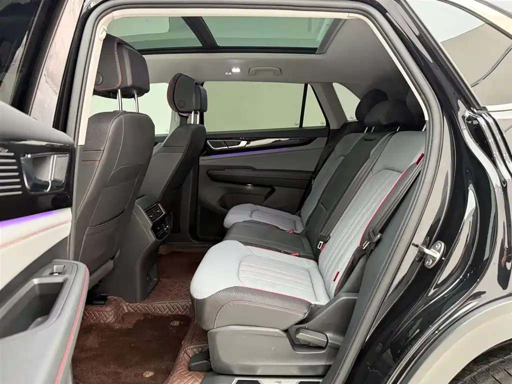 Touron 2024 Touron X 380TSI four-wheel drive luxury version купить на сайте DeffCars
