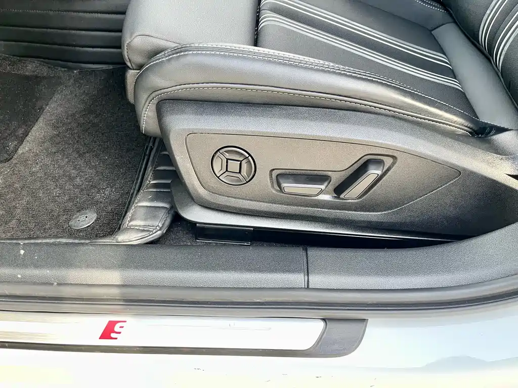 Audi A3 2023 facelift Sportback 35 TFSI stylish and sporty купить на сайте DeffCars