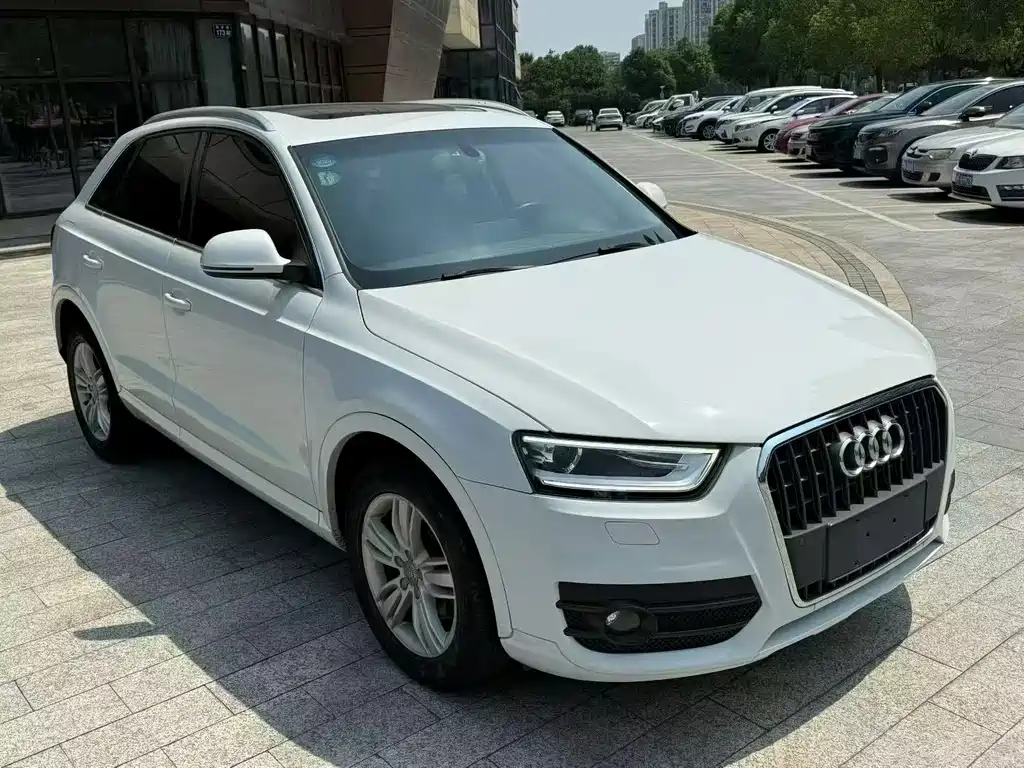 Audi Q3 2015 35 TFSI quattro technology купить на сайте DeffCars