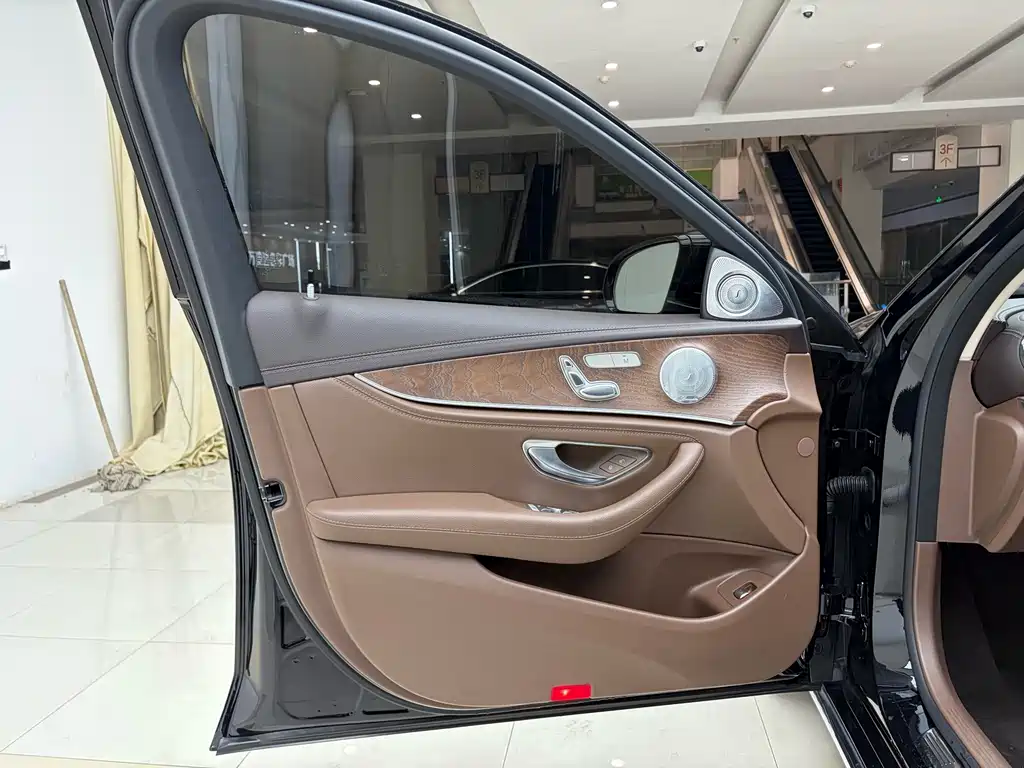 Mercedes-Benz E-Class 2021 E 260 L купить на сайте DeffCars