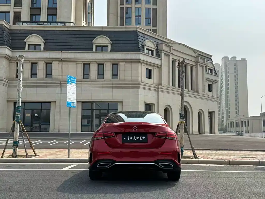 Mercedes-Benz A-Class 2019 A 180 L Sports Sedan купить на сайте DeffCars