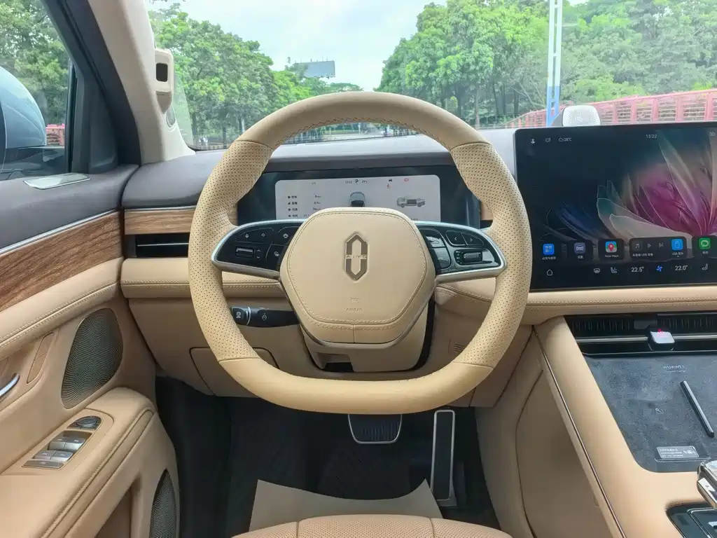 Wenjie M7 2024 1.5T rear drive Plus version 5 seats купить на сайте DeffCars