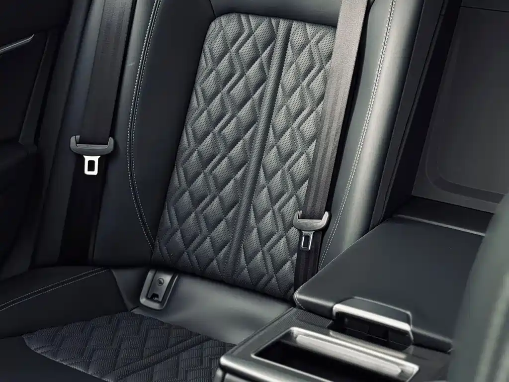 Audi A6L 2025 45 TFSI Premium Dynamic Model купить на сайте DeffCars