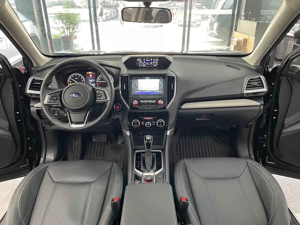 Forester 2022 2.0i AWD Deluxe Edition EyeSight купить на сайте DeffCars