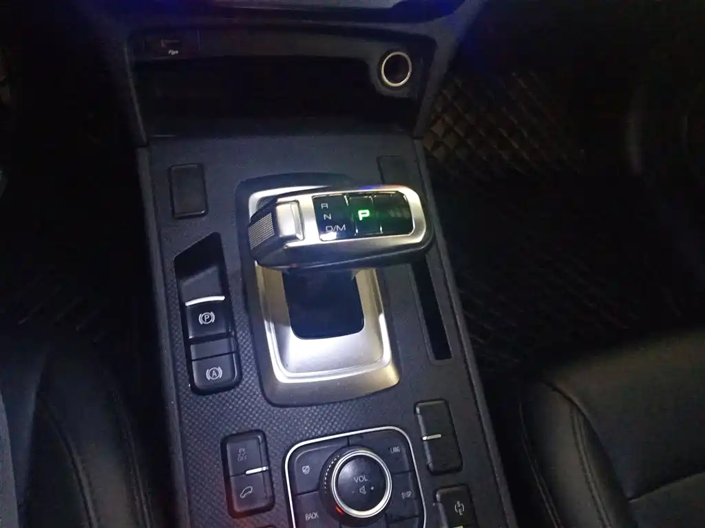 Haval H6 Coupe 2020 Intelligent Edition 1.5T Automatic Two-wheel Drive Elite купить на сайте DeffCars