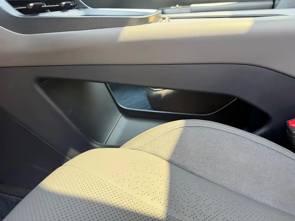 Lynk & Co 07 EM-P 2024 EM-P 126 long battery life Ultra купить на сайте DeffCars