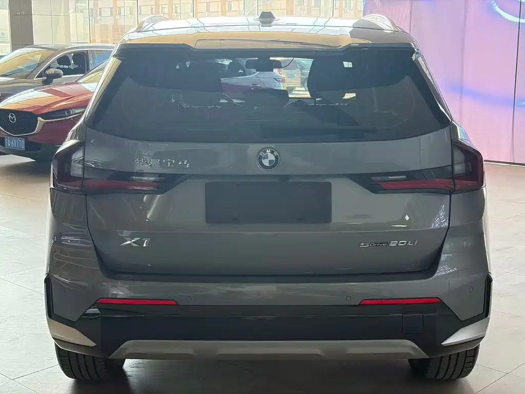BMW X1 2023 sDrive20Li X Design Package купить на сайте DeffCars