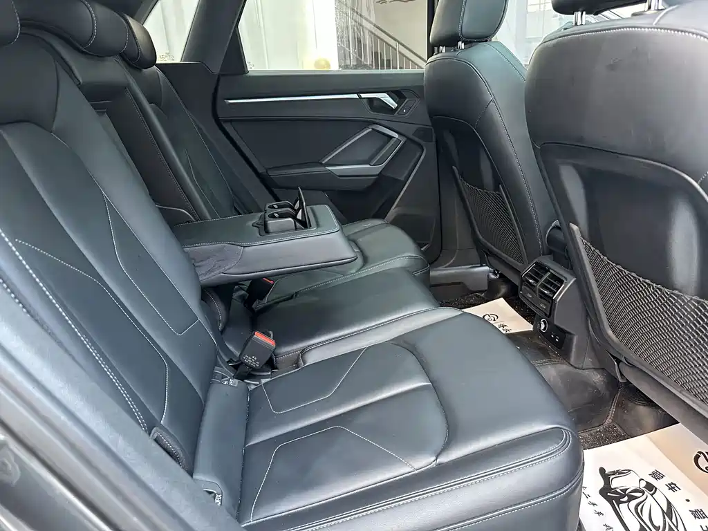 Audi Q3 2024 35 TFSI stylish and dynamic купить на сайте DeffCars