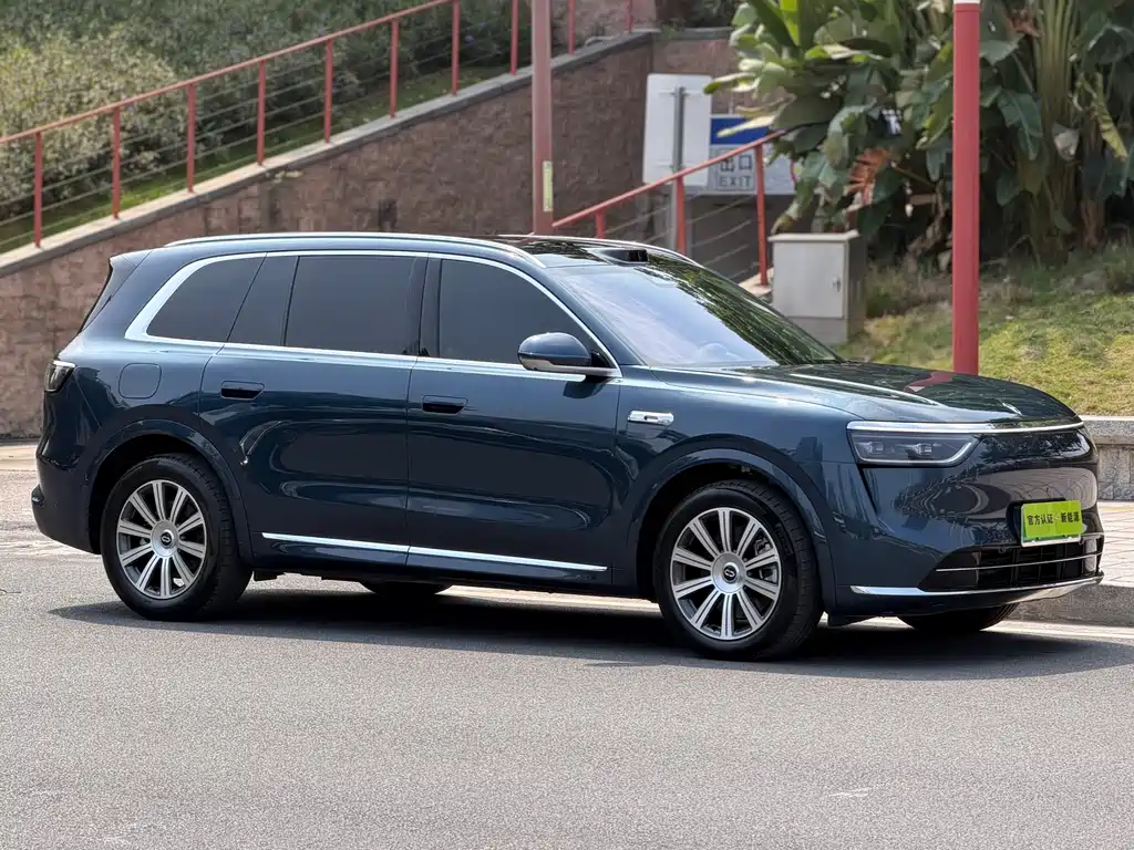 Wenjie M8 2025 extended range Max+ version 53.4kWh 5-seater version купить на сайте DeffCars