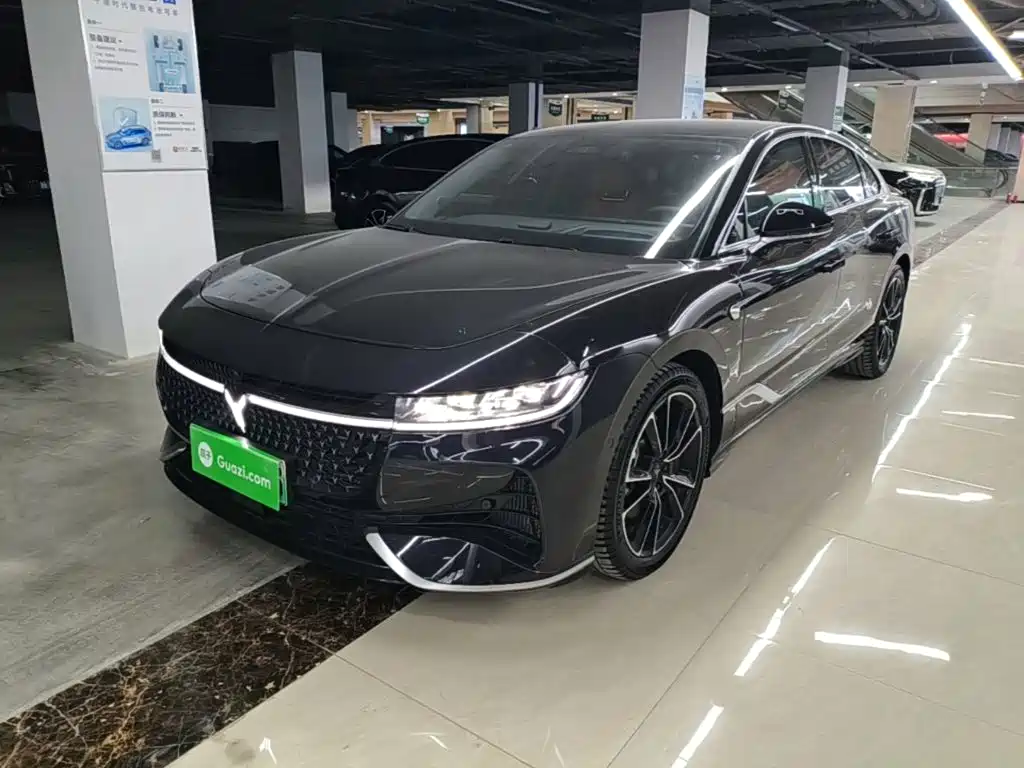 Lantu Chasing Light 2024 PHEV four-wheel drive ultra-long range flagship version купить на сайте DeffCars