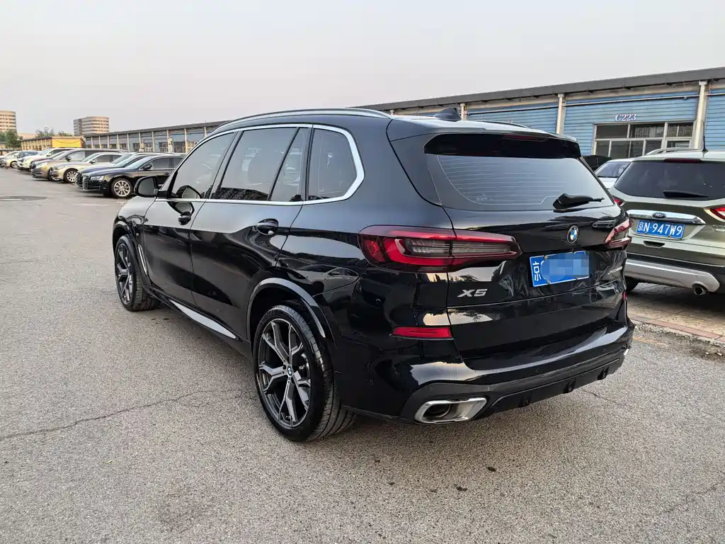 BMW X5 2022 facelift xDrive 40Li M sports package купить на сайте DeffCars