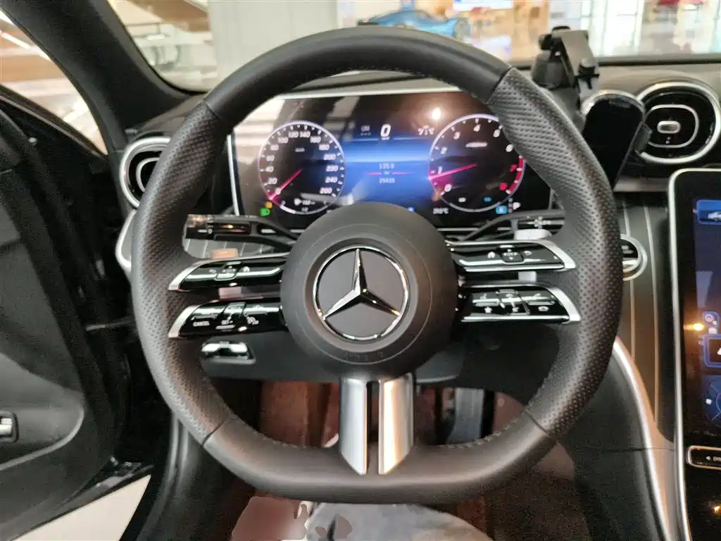 Mercedes-Benz C-Class 2023 facelift C 200 L sports version купить на сайте DeffCars