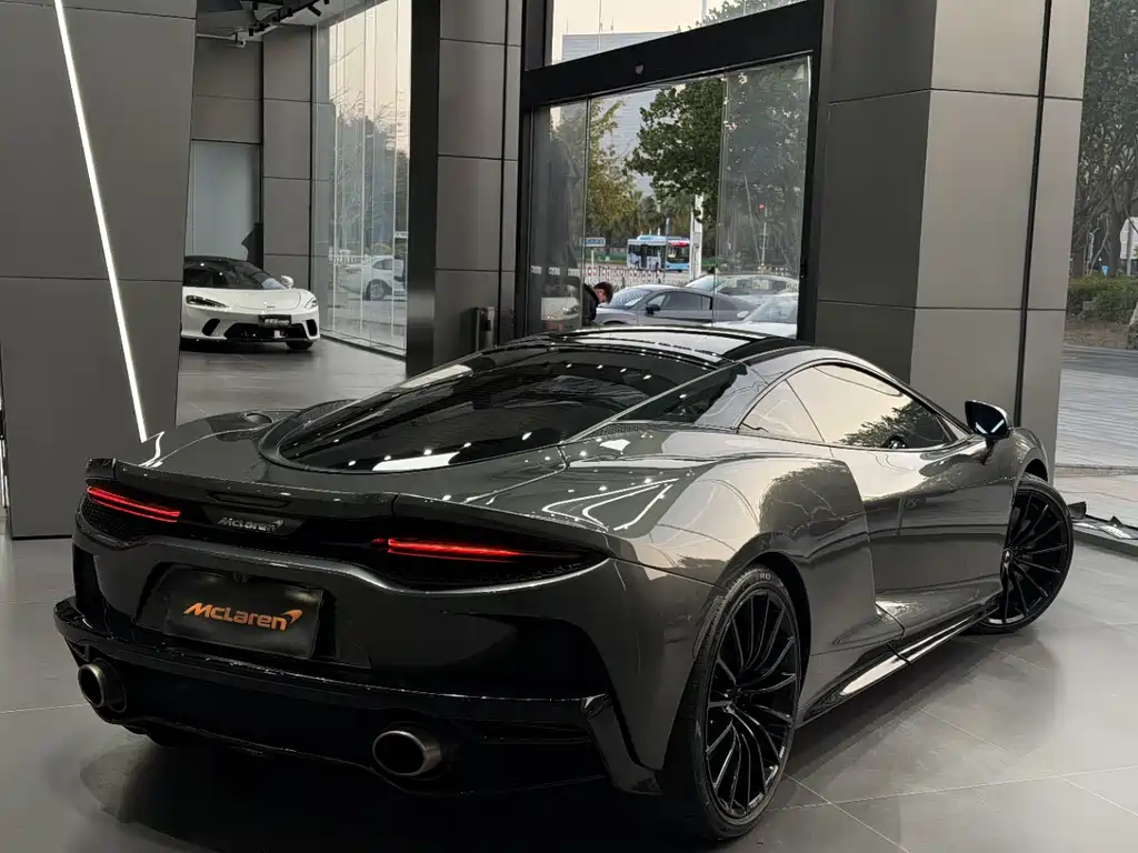 McLaren GT 2019 4.0T standard model купить на сайте DeffCars